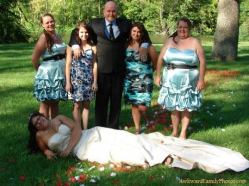 40 Bizzare Family Photos No One Should See